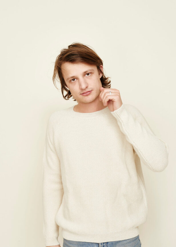 Hesperios 001 Fårö unisex baby alpaca sweater in Creme, relaxed fit rice-stitch knit with ribbed neck, cuffs, and hem.