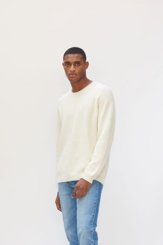 Hesperios 001 Fårö unisex baby alpaca sweater in Creme relaxed fit rice-stitch knit with ribbed neck, cuffs, and hem.