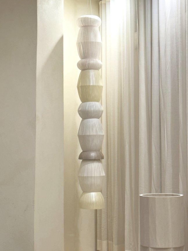 Hesperios, Paper Pleat, Chain Light