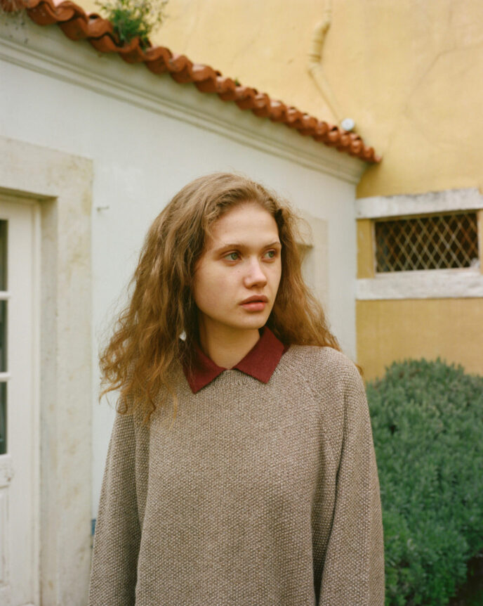 Hesperios 001 Fårö unisex baby alpaca sweater in Heather Beige Brown relaxed fit rice-stitch knit with ribbed neck, cuffs, and hem.